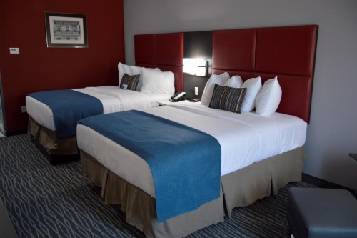 Best Western Plus Airport Inn & Suites image 9