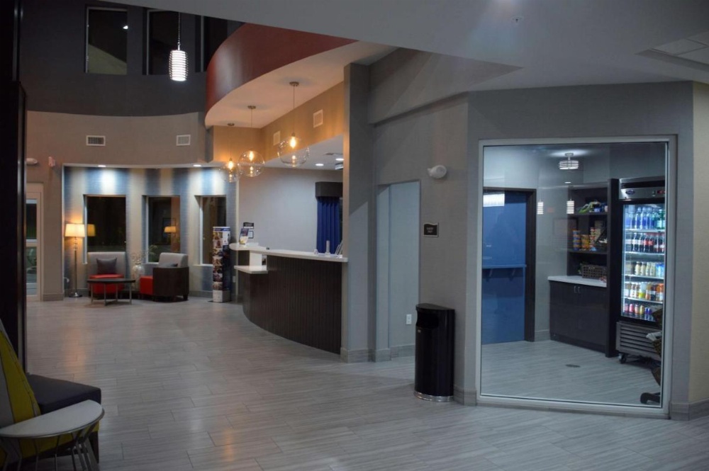 Best Western Plus Airport Inn & Suites Image 17
