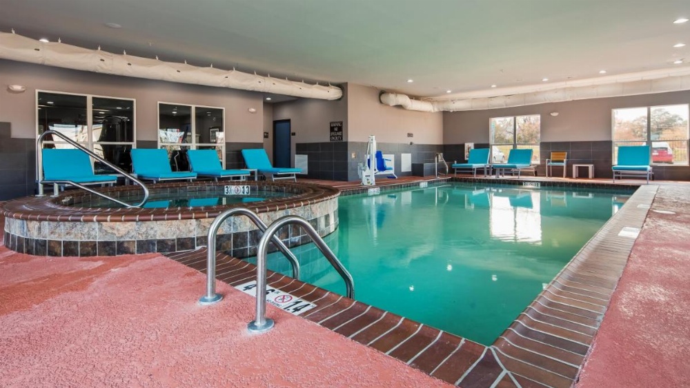Best Western Plus Airport Inn & Suites Image 26
