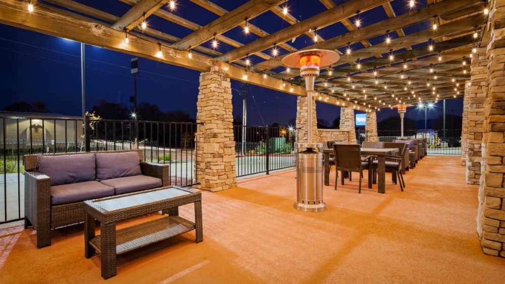 Best Western Plus Airport Inn & Suites Image 28