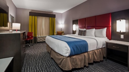 Best Western Plus Airport Inn & Suites image 30